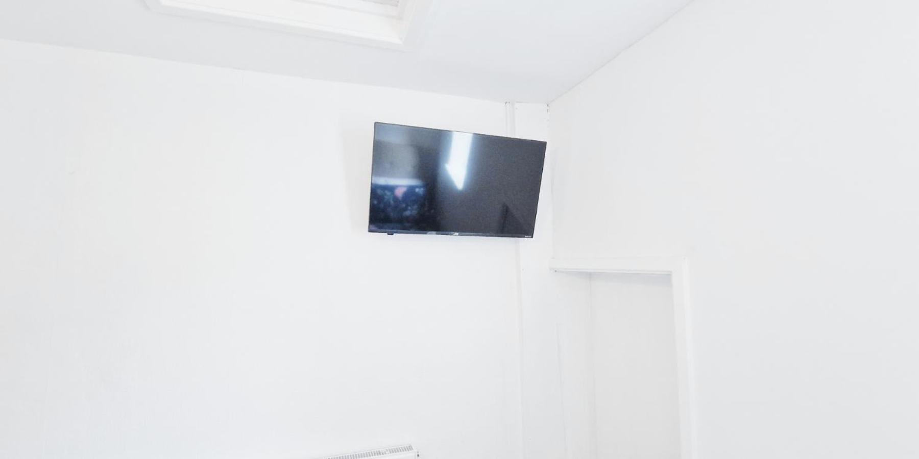 Single Room In Modern House Near Nottingham Bagian luar foto